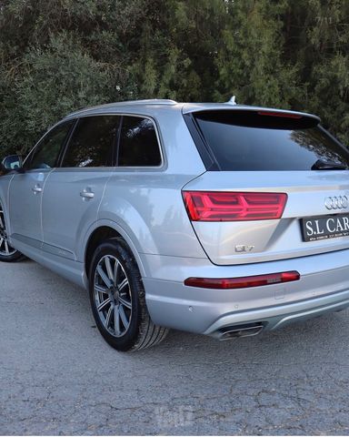 אאודי Q7