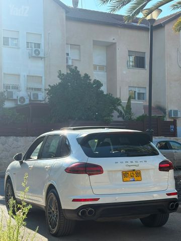 מודעת רכב פורשה קאיין 1