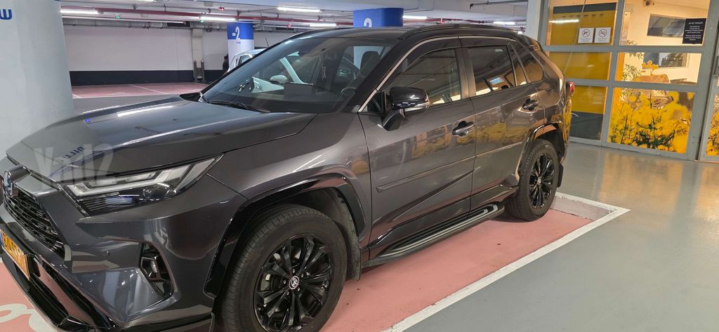 מודעת רכב טויוטה RAV4