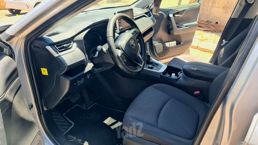 טויוטה RAV4