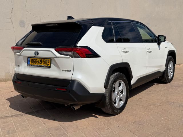 טויוטה RAV4