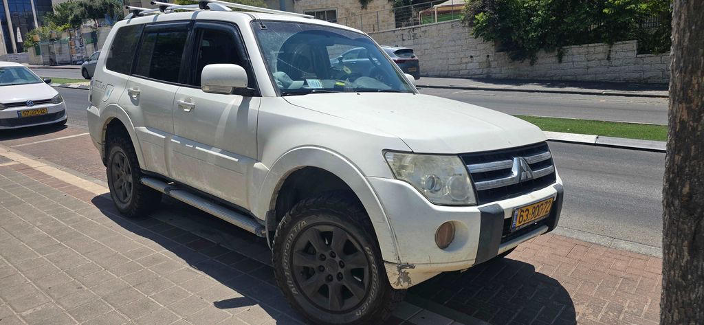 מודעת רכב מיצובישי פג'רו