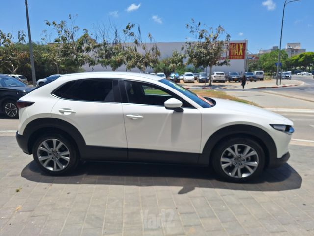מאזדה CX-30