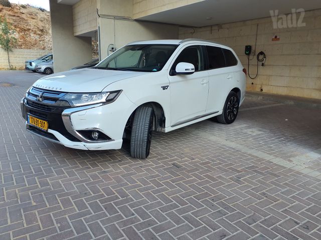 מודעת רכב מיצובישי אאוטלנדר