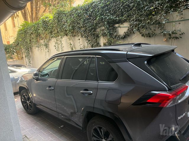 טויוטה RAV4