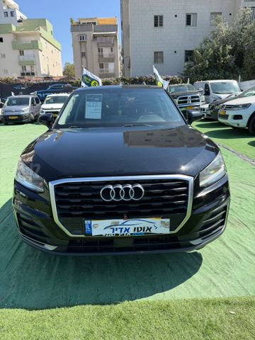 אאודי Q2