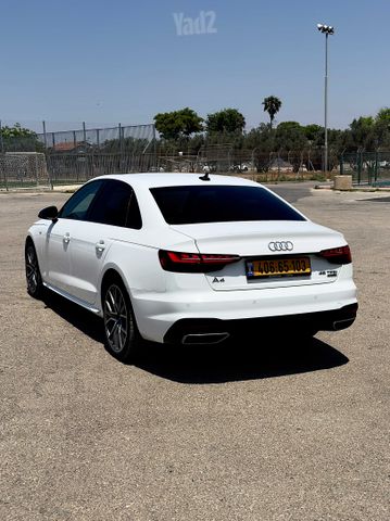 אאודי A4