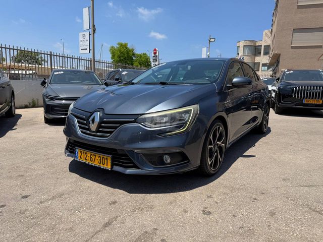 רנו מגאן