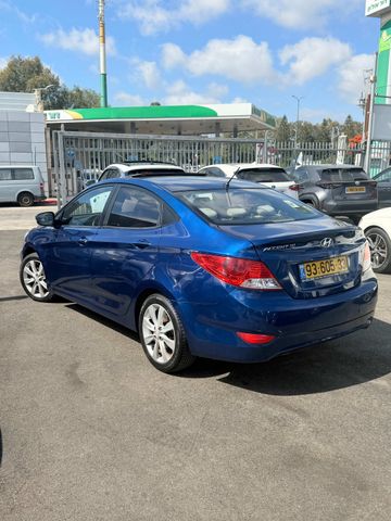 יונדאי אקסנט i25