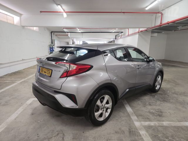 טויוטה C-HR
