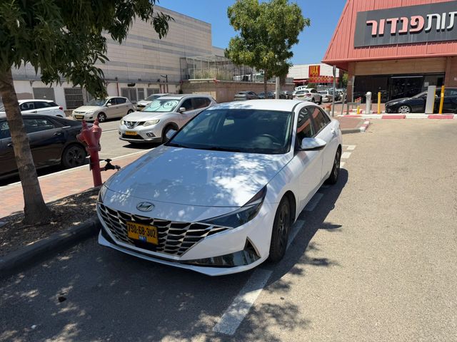 יונדאי אלנטרה