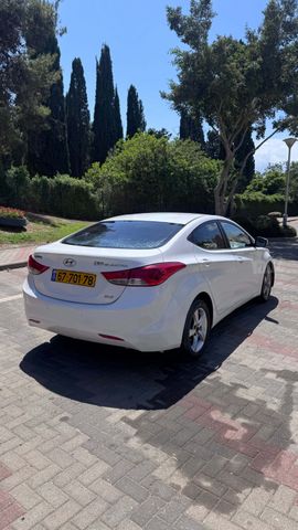 יונדאי I35