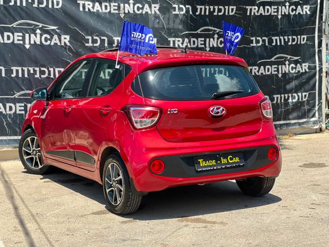 יונדאי i10