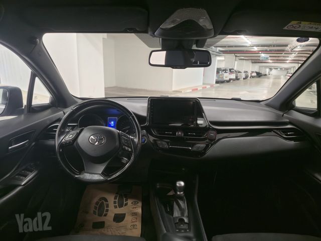 טויוטה C-HR