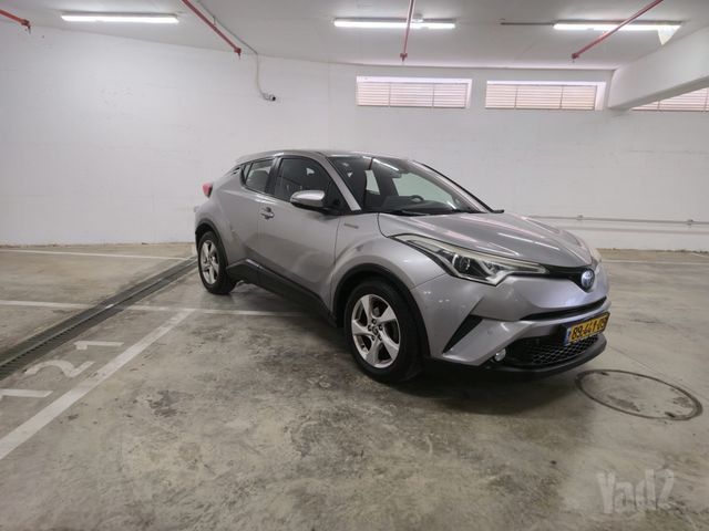 טויוטה C-HR