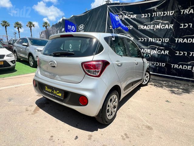 יונדאי i10