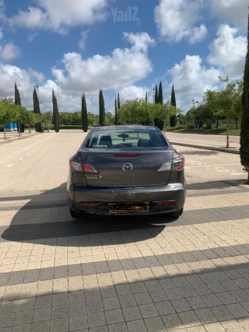 מאזדה 3