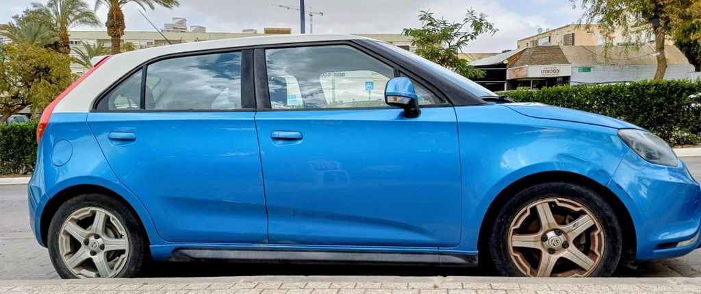 אם ג'י MG3