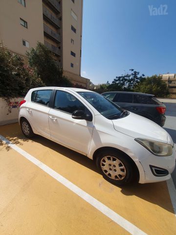 מודעת רכב יונדאי i20