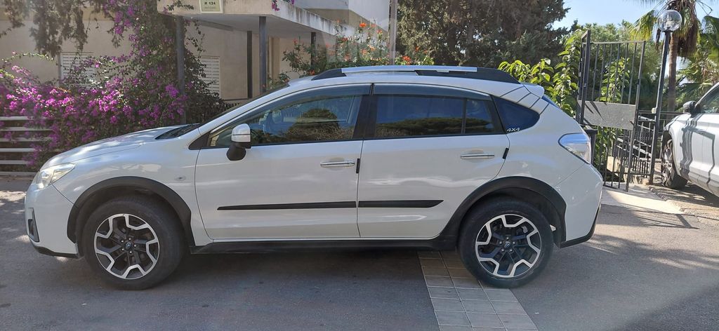 מודעת רכב סובארו XV