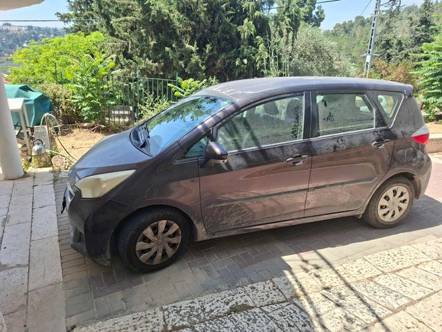 מודעת רכב טויוטה ורסו-S