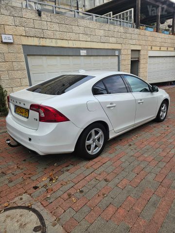 וולוו S60