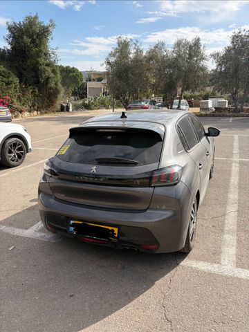 פיג'ו 208