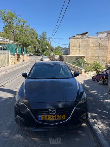 מודעת רכב מאזדה 3