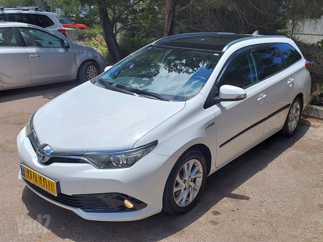 מודעת רכב טויוטה אוריס