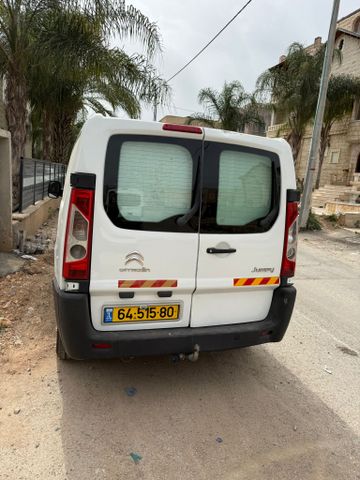 מודעת רכב סיטרואן ג'אמפי