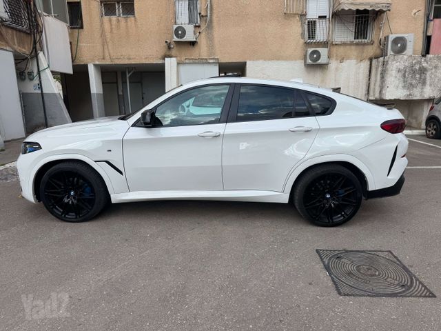 ב מ וו X6