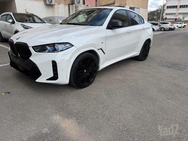 ב מ וו X6