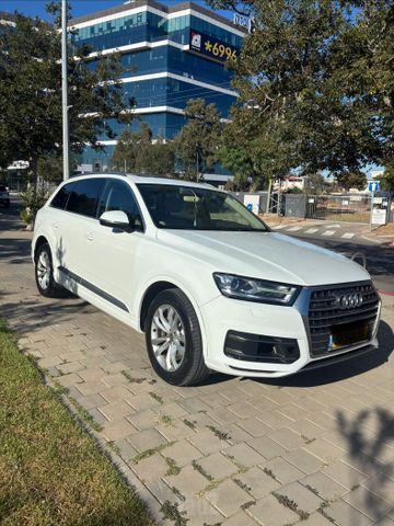 אאודי Q7