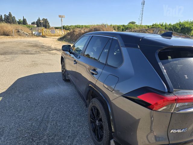 מודעת רכב טויוטה RAV4