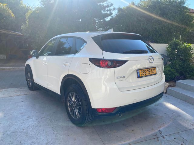 מודעת רכב מאזדה CX-5