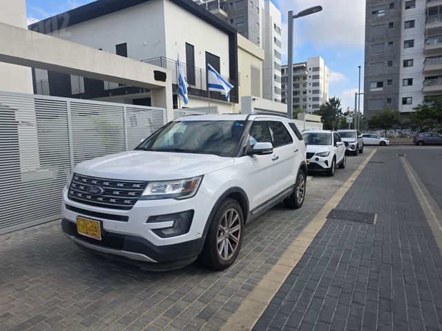 מודעת רכב פורד אקספלורר