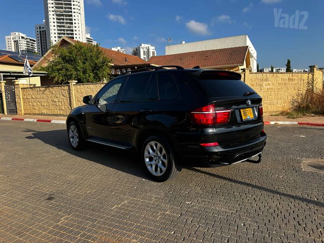 ב מ וו X5
