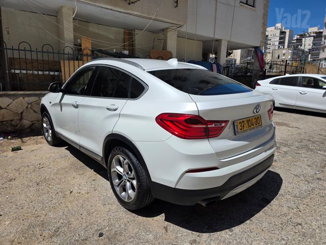 ב מ וו X4
