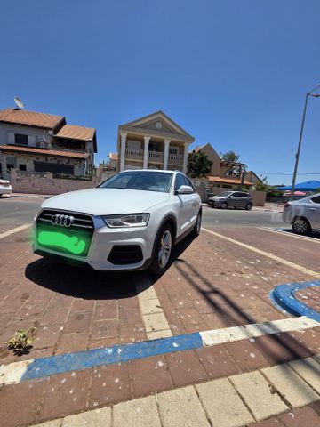 אאודי Q3