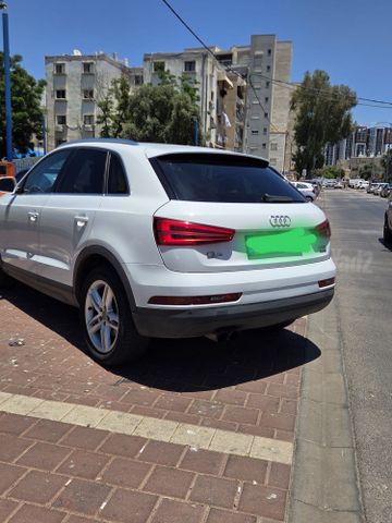 אאודי Q3
