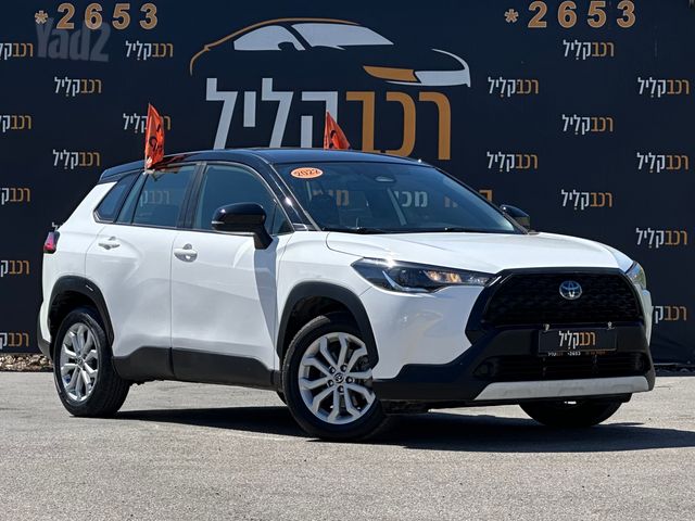 מודעת רכב טויוטה קורולה קרוס