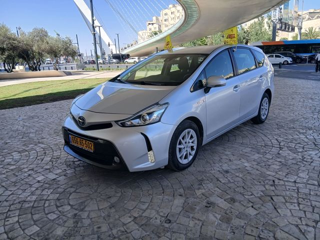 מודעת רכב טויוטה פריוס פלוס