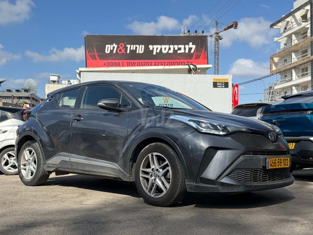 מודעת רכב טויוטה C-HR 1