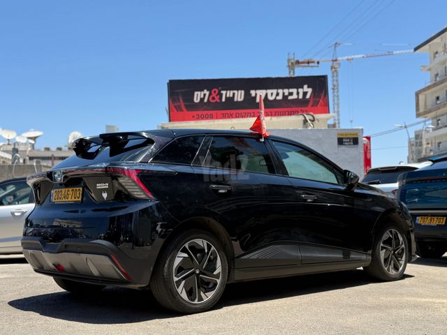 מודעת רכב אם ג'י MG4 2