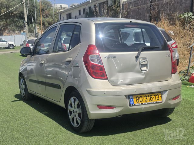 יונדאי i10