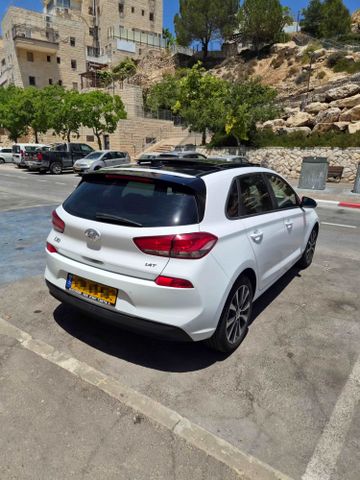 יונדאי i30