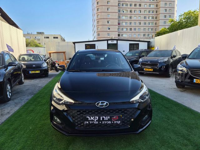 יונדאי i20