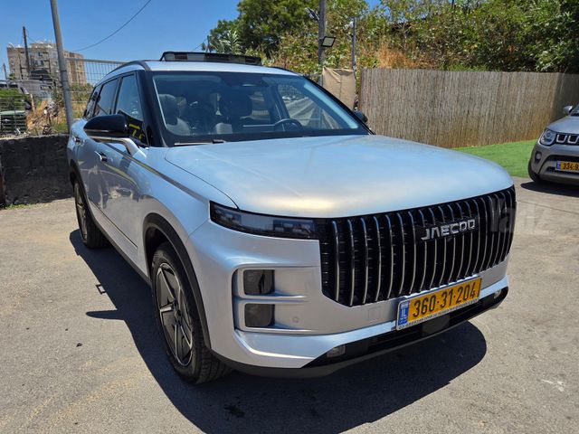 ג'אקו J7