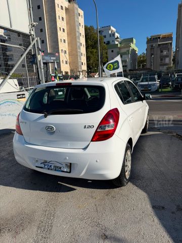 מודעת רכב יונדאי i20 2