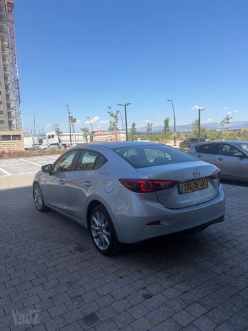 מודעת רכב מאזדה 3 2